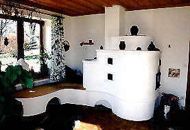 Geschlemmter Putzofen mit Holzbank !